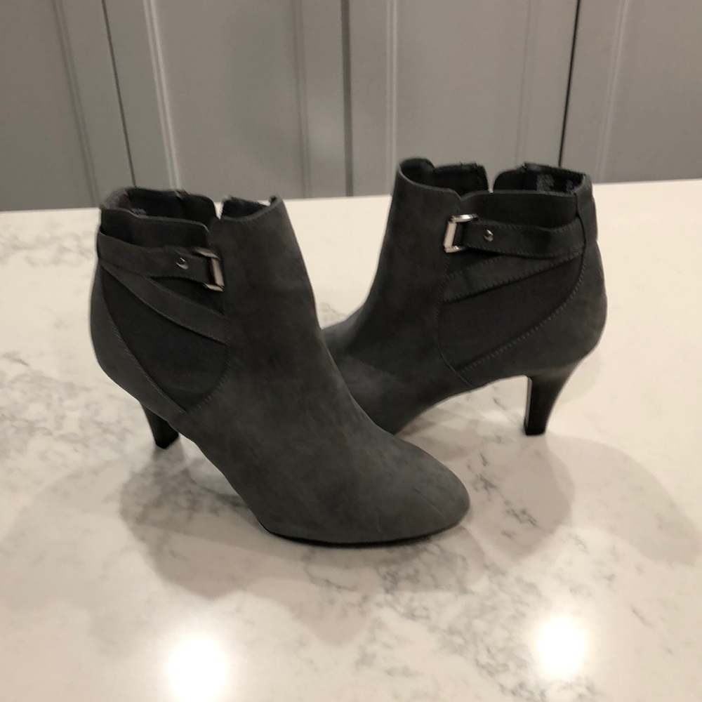 Gray ankle boot